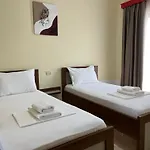 Laura Гостевой дом *