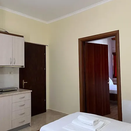 Laura * Ксамил