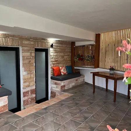 Laura * Ксамил