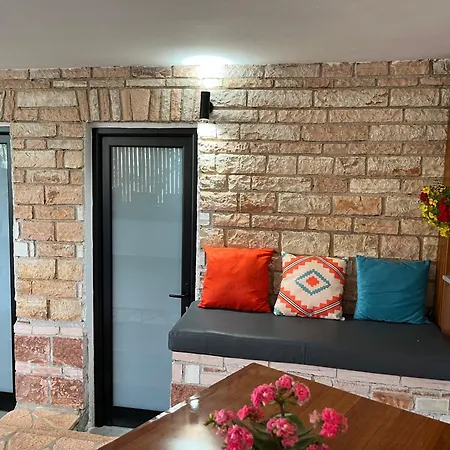 Laura * Ксамил