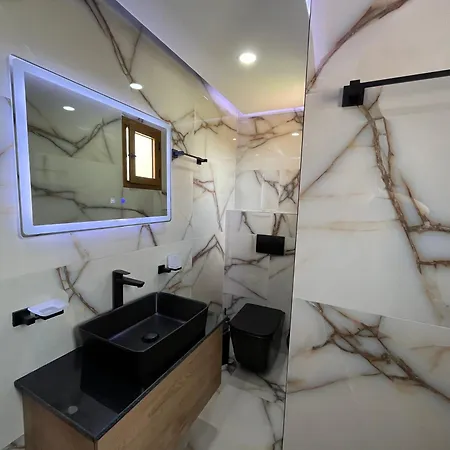 Laura Гостевой дом