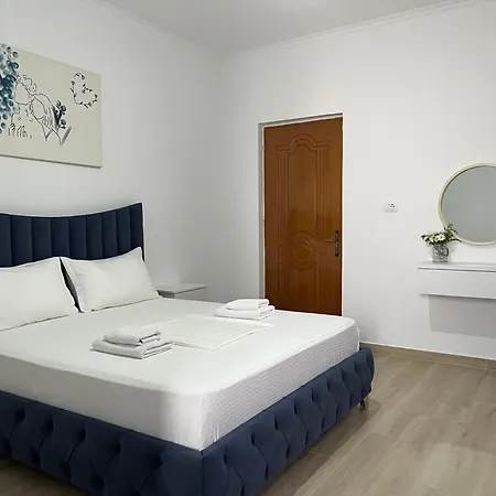 Laura Гостевой дом