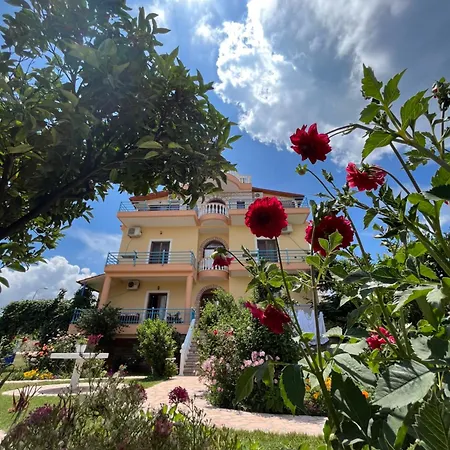 Laura 招待所 卡萨米尔